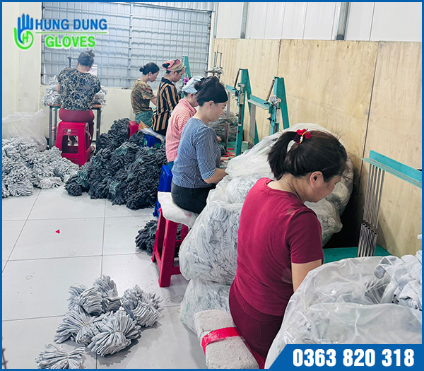 CÔNG TY TNHH SẢN XUẤT GĂNG TAY HƯNG DŨNG